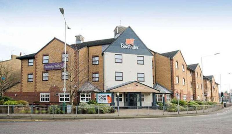 Premier Inn London Romford Central מראה חיצוני תמונה