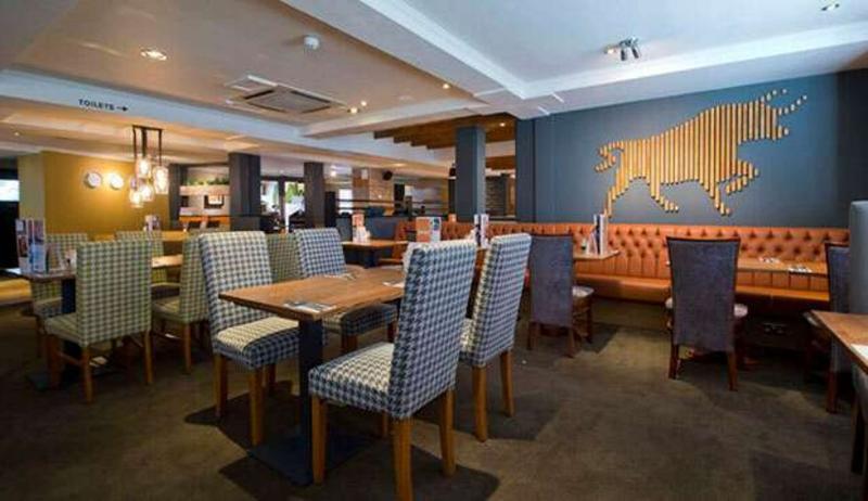 Premier Inn London Romford Central מראה חיצוני תמונה